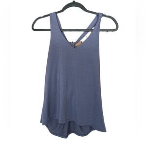 Athleta Women’s Essence Gray  Cross Back Tank Top Size Medium